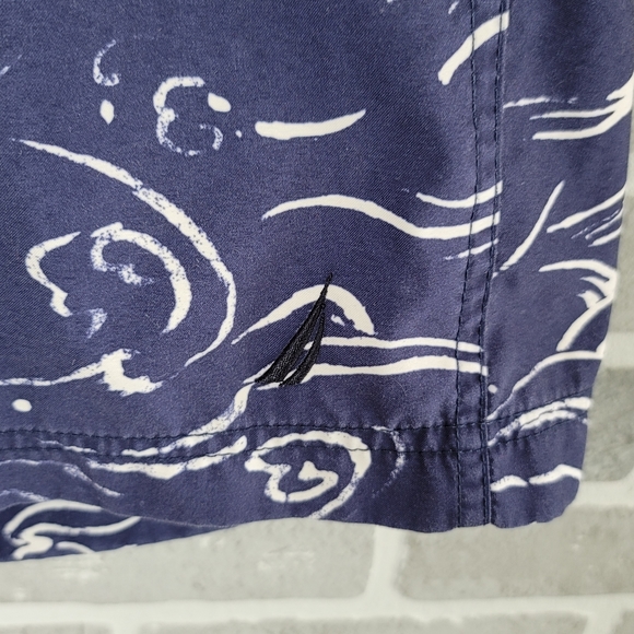 Nautica Vintage Swordfish Print Board Shorts Summer Swim Trunks Men's Size M - Picture 15 of 16